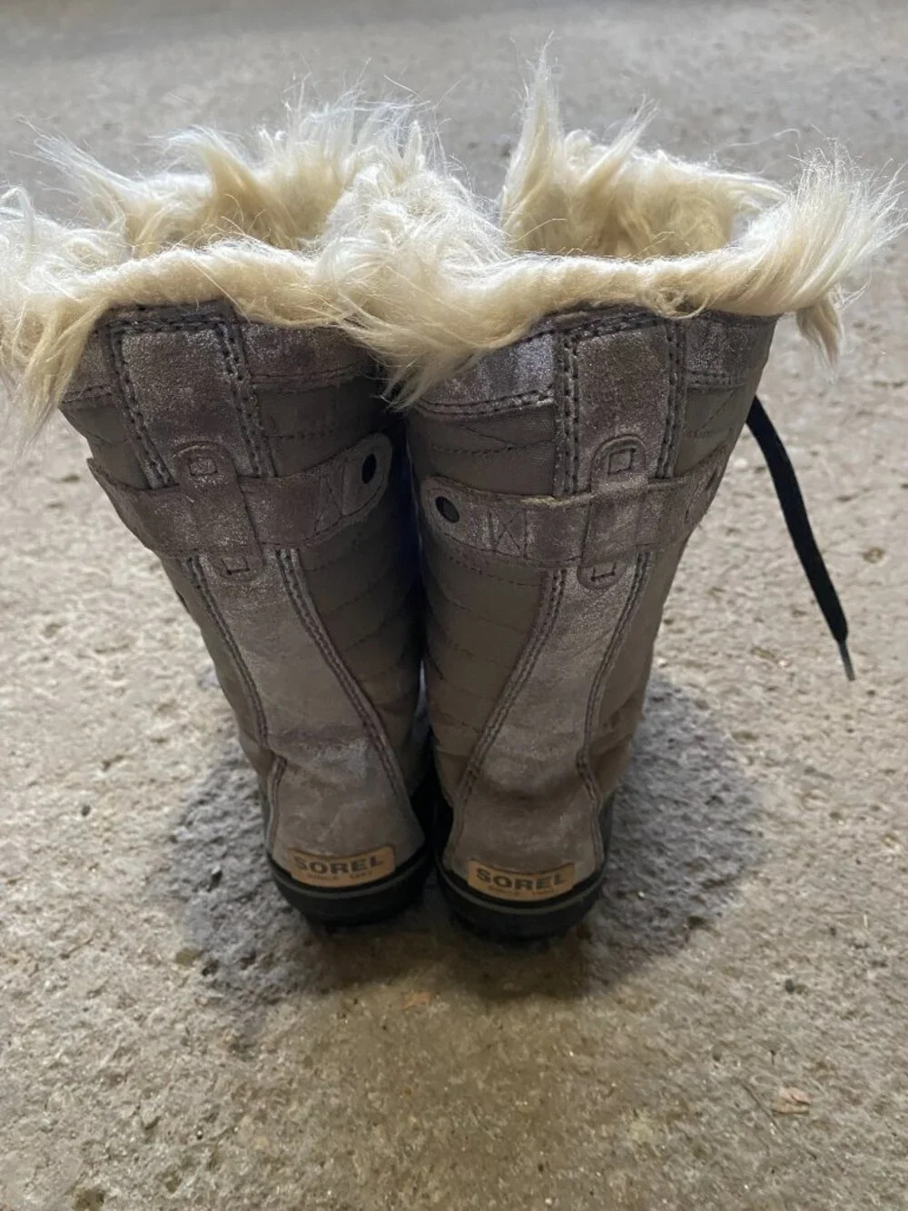 Sorel Winter and Waterproof boots - Picture 2 of 2